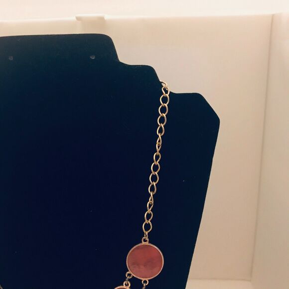 #2928 Burnt Pink Circles on Gold tone chain necklace - Picture 2 of 5